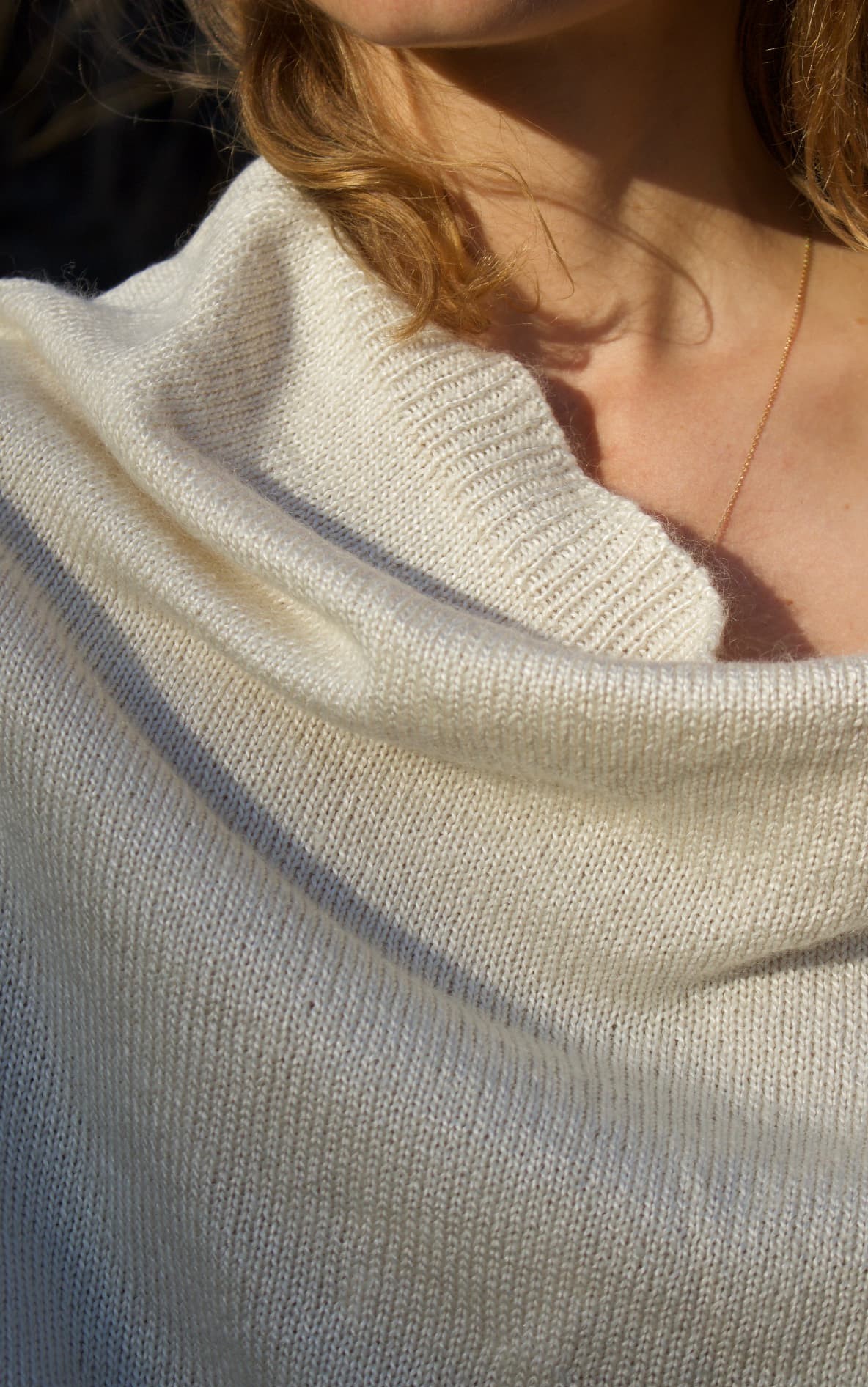 Naga Top Knitted, neckline knit detail